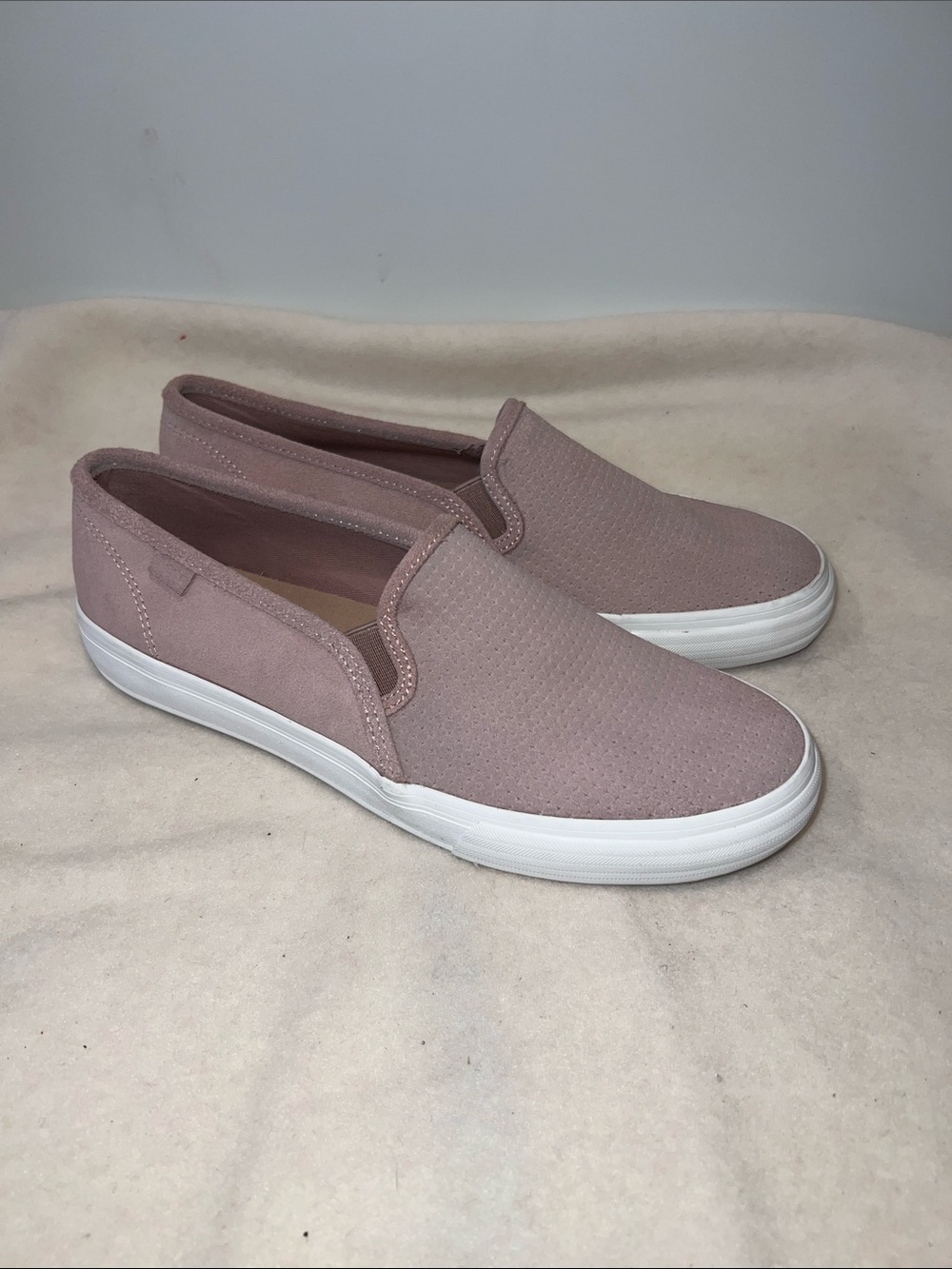 Keds Women's Slip On Casual Sneakers in Dusty Pink Size 8.5 NWOT